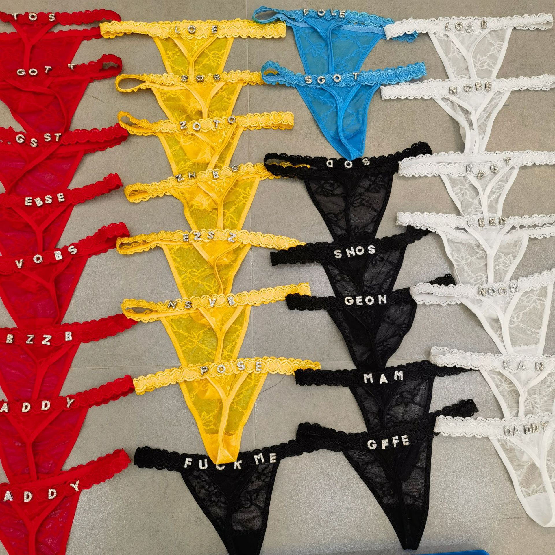 Customize Thongs Crystal Name  - đánh giá và giá Body Jewelry Usa