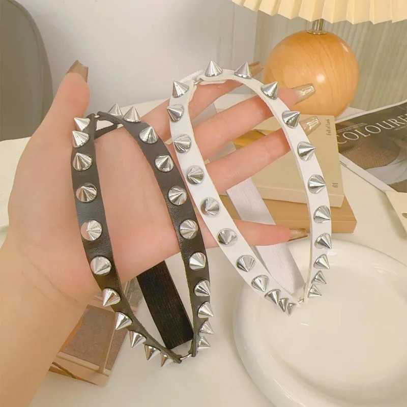 Double Row Cone Spike Leg Gart - đánh giá và giá Body Jewelry Goth