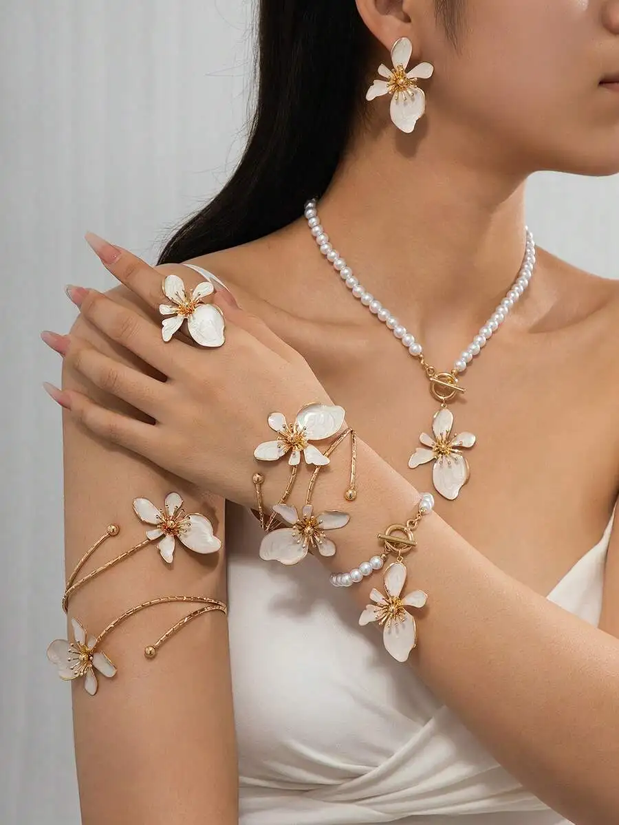 Floral Pearl Necklace Earring  - đánh giá và giá Body Jewelry Rings
