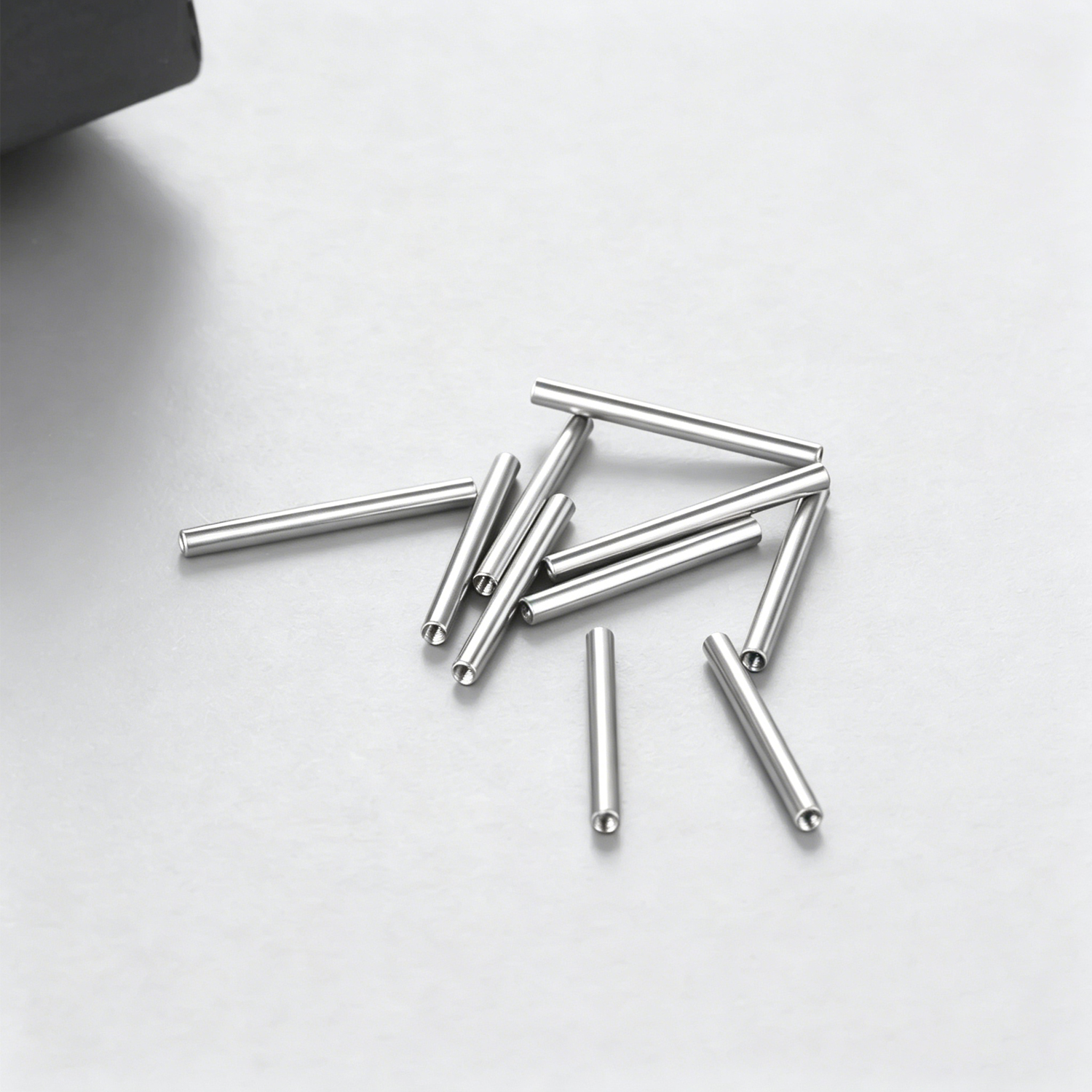 10/50/100PCS Threaded Titanium - đánh giá và giá Tongue Barbell Straight