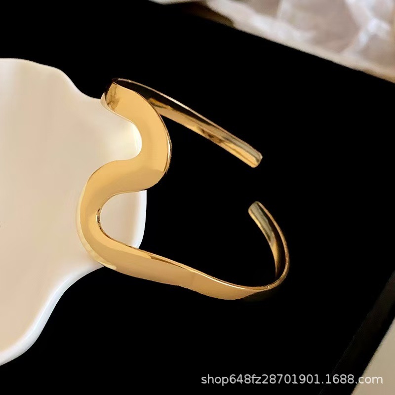 Metal wave shape bracelet arm  - đánh giá và giá Body Jewelry Rings